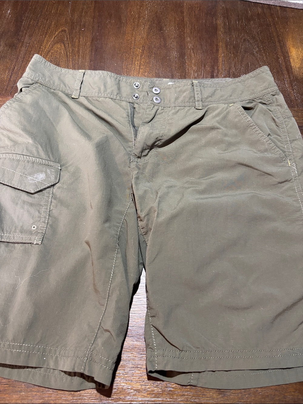 Columbia Olive Women's Outdoor Cargo Shorts